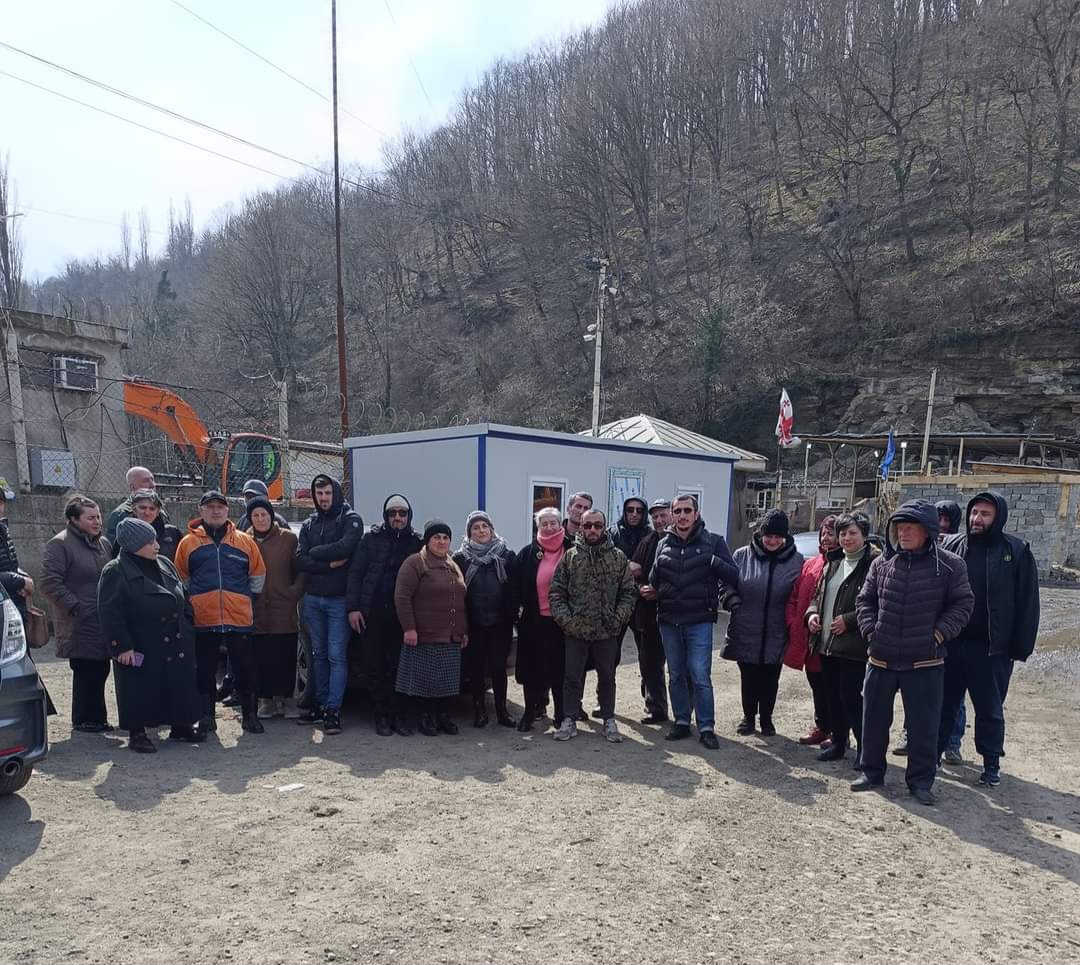 ჭიათურის მუნიციპალიტეტის სოფელ შუქრუთის მოსახლეობა საპროტესტო აქციას აგრძელებს 