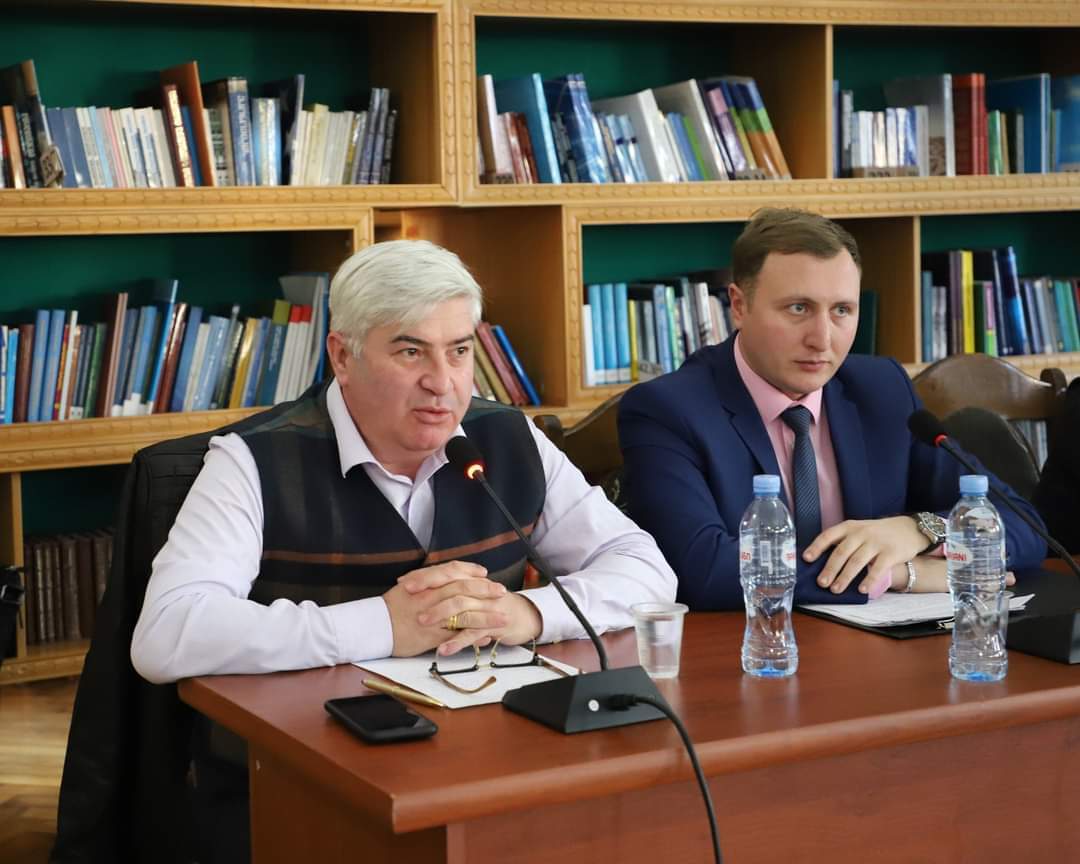 ქუთაისის საკრებულოში ფრაქცია ქართული ოცნება ორმა დეპუტატმა დატოვა