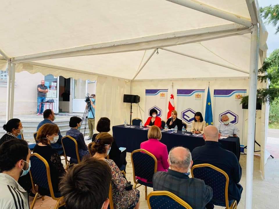 ჟვანიას სახელმწიფო ადმინისტრირების სკოლამ პროექტის "დისკუსიები COVID19-ის შესახებ" შეხვედრა გამართა