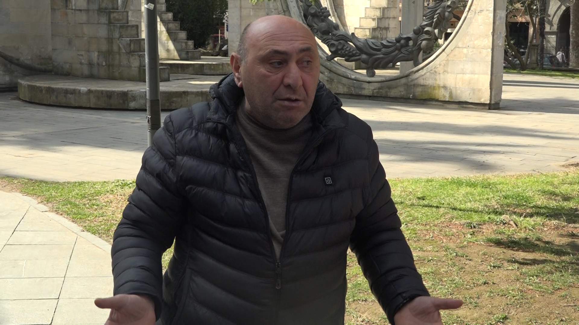 ,,გაგინებ , მოდი და გამისწორდი,,-გოგი წულაია ბერა ივანიშვილს მიმართავს