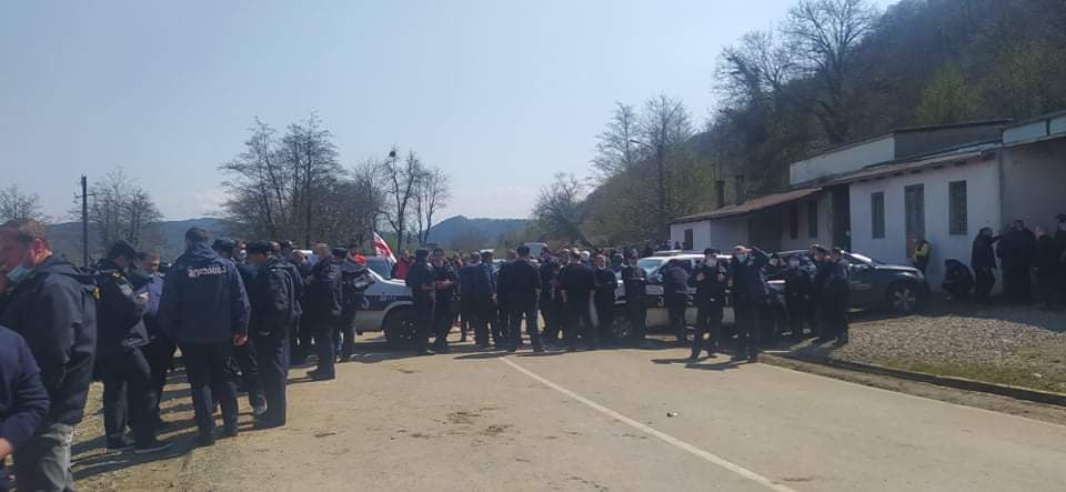 სახალხო დამცველი რიონის ხეობაში გუშინ და დღეს განვითარებულ მოვლენებს ეხმიანება