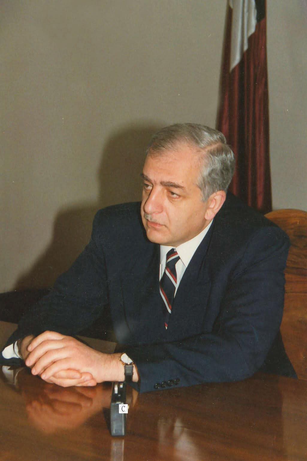 დღეს საქართველოს პირველი პრეზიდენტის ზვიად გამსახურდიას დაბადების დღეა
