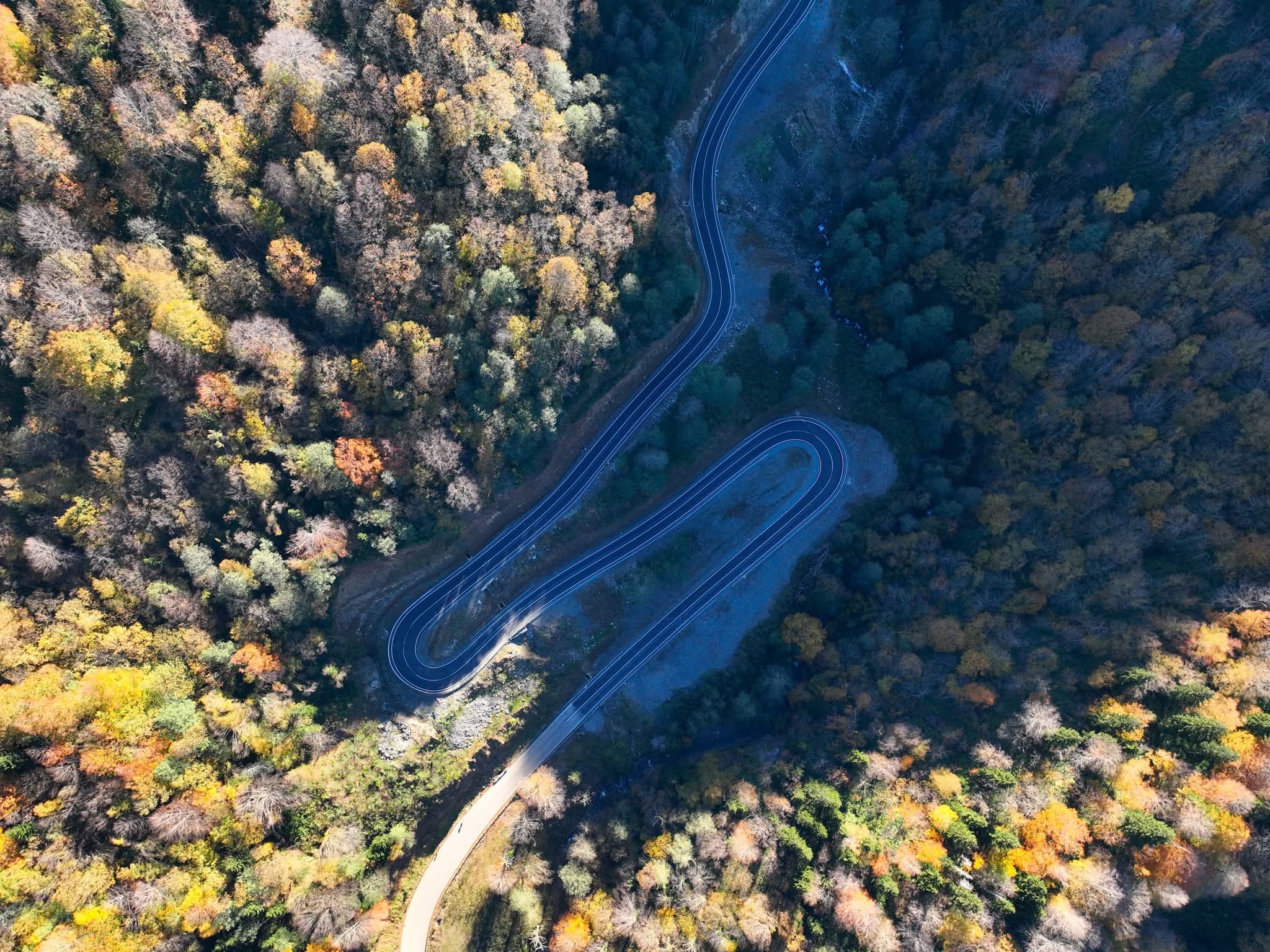 ბაღდათი-აბასთუმნის გზის რეაბილიტაცია დასრულდა-დაიხარჯა 65 მილიონი