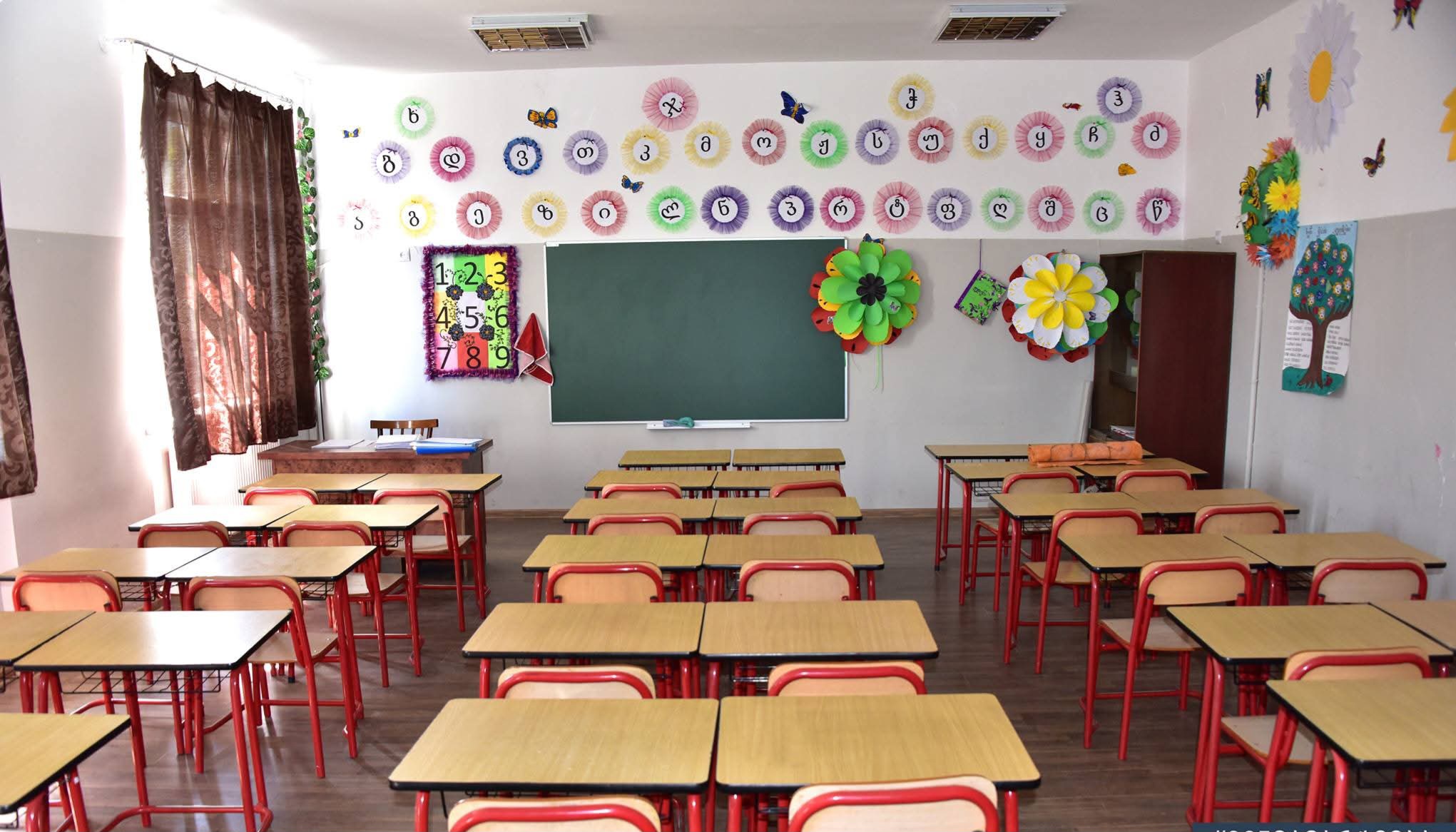 სკოლებში ფორმები სავალდებულო გახდება