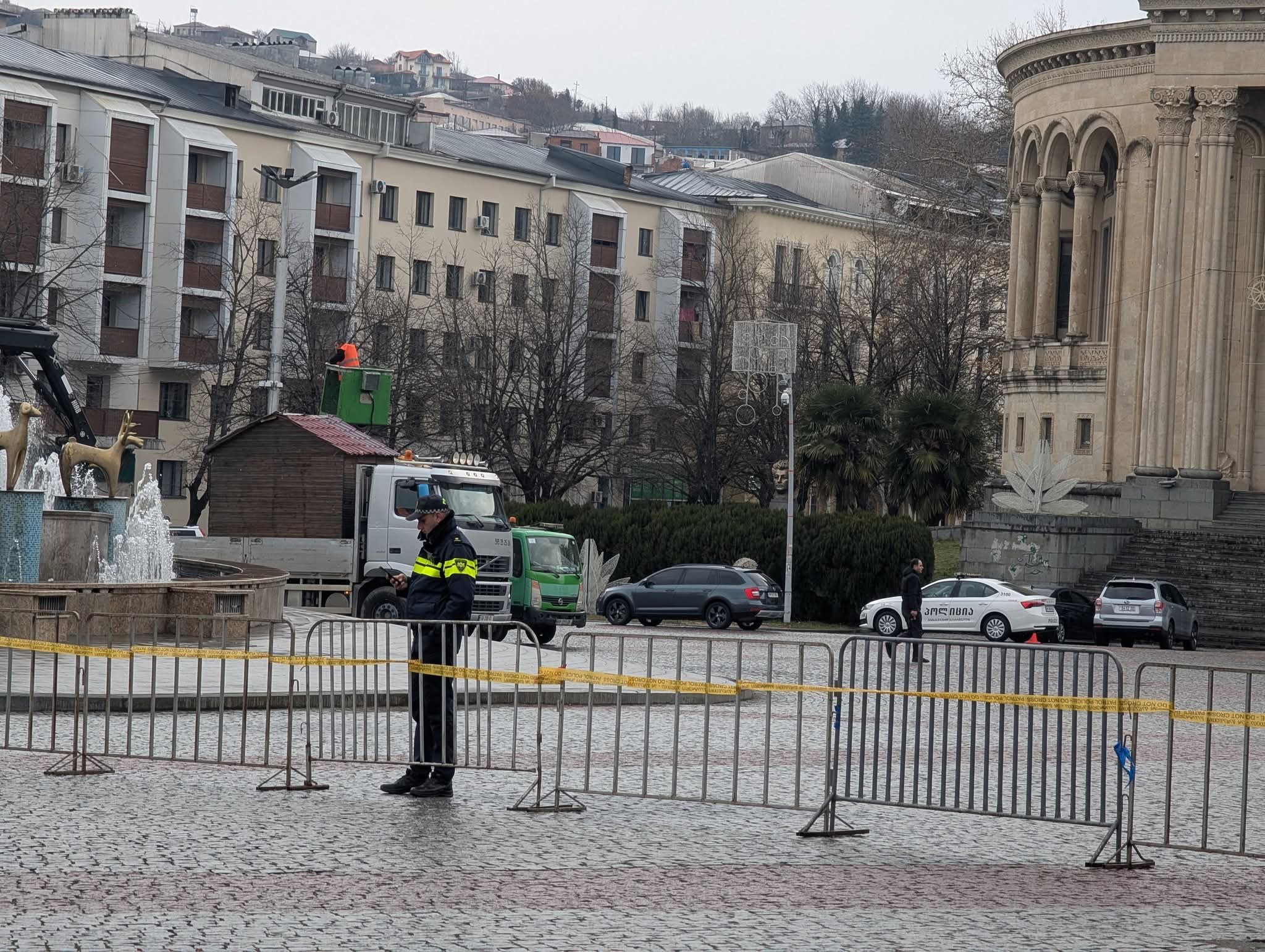 დღეს და ხვალ ქუთაისში,ცენტრალურ მოედანზე ავტომობილების მოძრაობა იზღუდება 