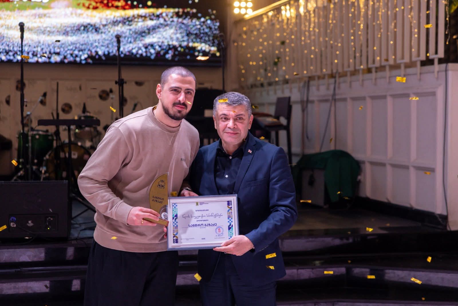 2025 წლის საუკეთესო ქუთაისელი სპორტსმენი მოფარიკავე სანდრო ბაზაძე გახდა