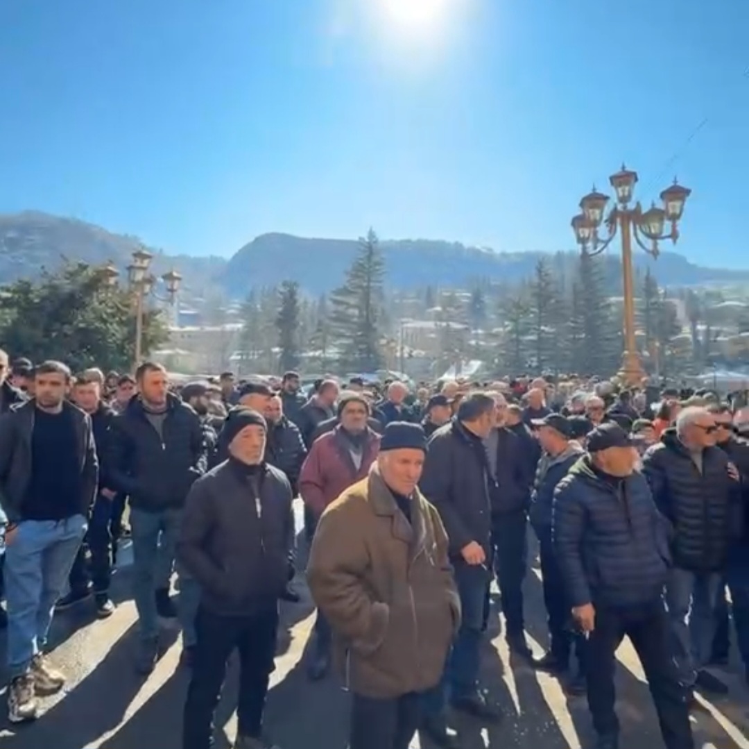 ჭიათურაში საპროტესტო აქცია იმართება 