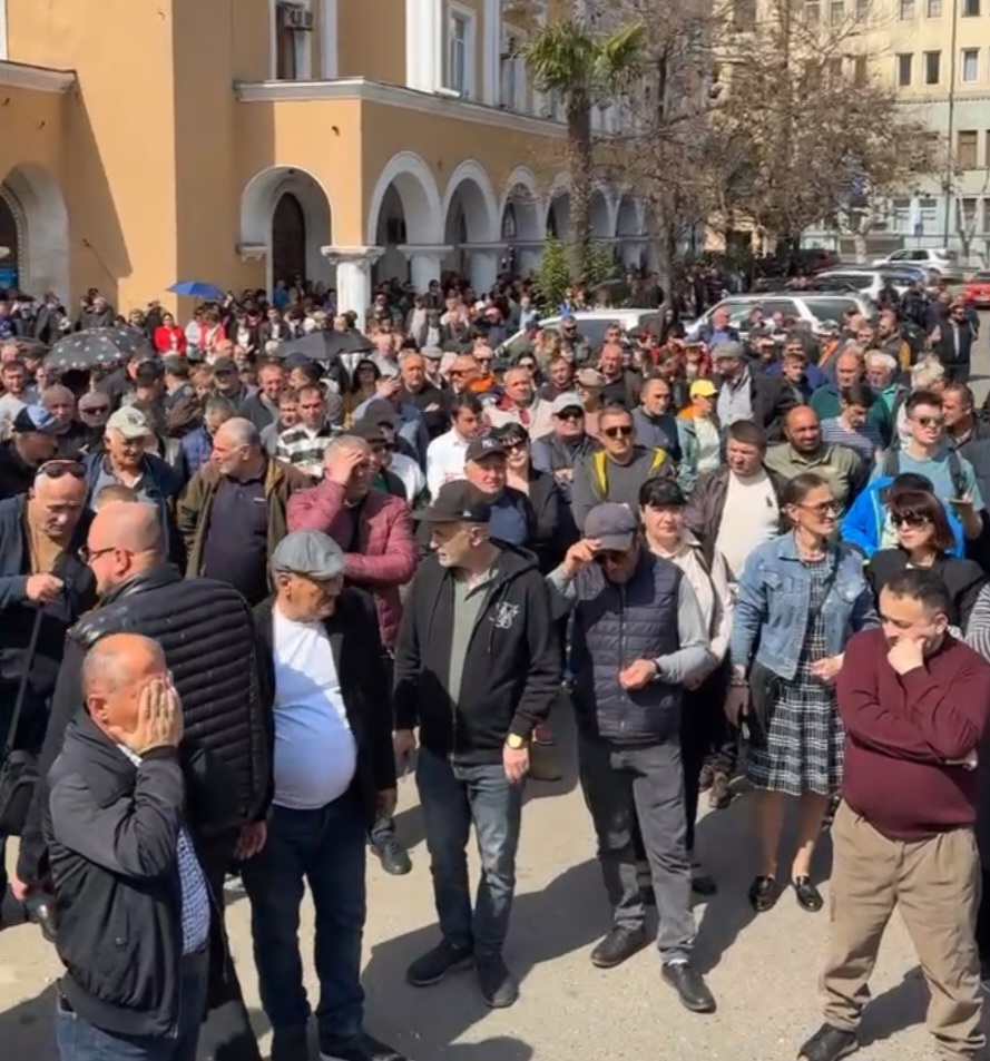 დღეიდან გადავდივართ ქალაქის ბლოკირებაზე-ჭიათურელი მაღაროელები 