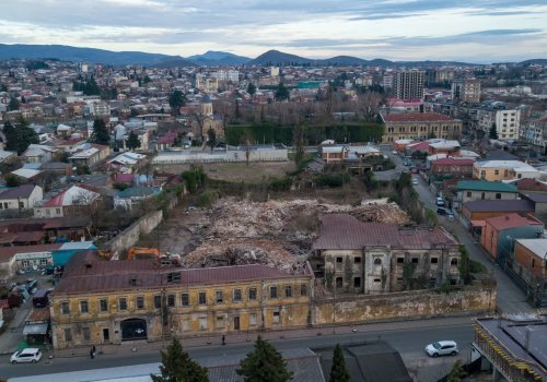 ქუთაისის სამოქალაქო საზოგადოების ნაწილი საგუბერნიო ციხის დანგრევასთან დაკავშირებით განცხადებას ავრცელებს 